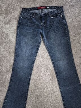 Guess Women’s Bootcut Jeans in Dark Blue Wash